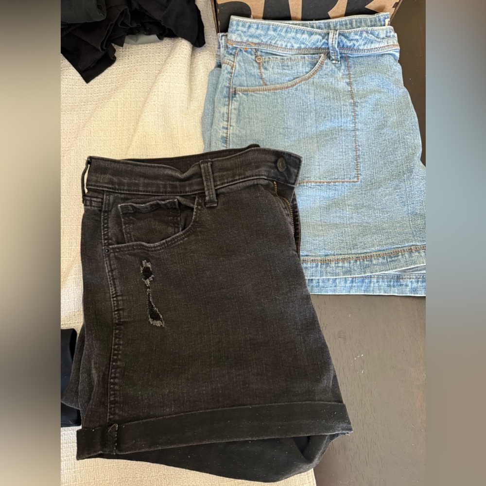 Two pairs of shorts size 16